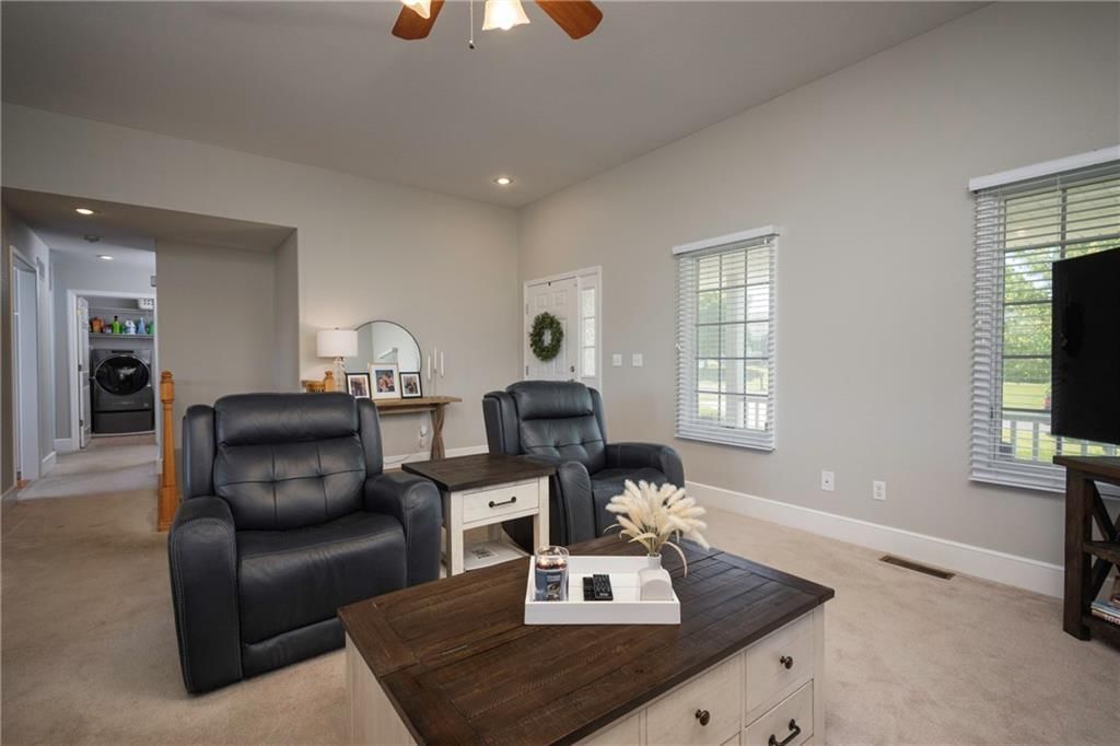 121 SW 95 + Two lots Road — photo 11