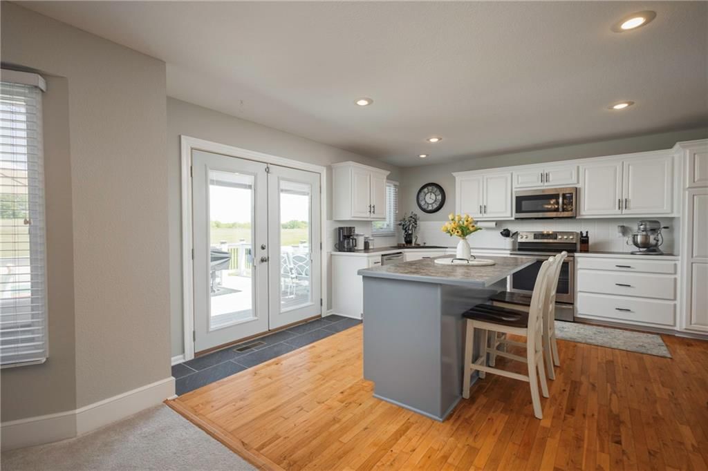121 SW 95 + Two lots Road — photo 13