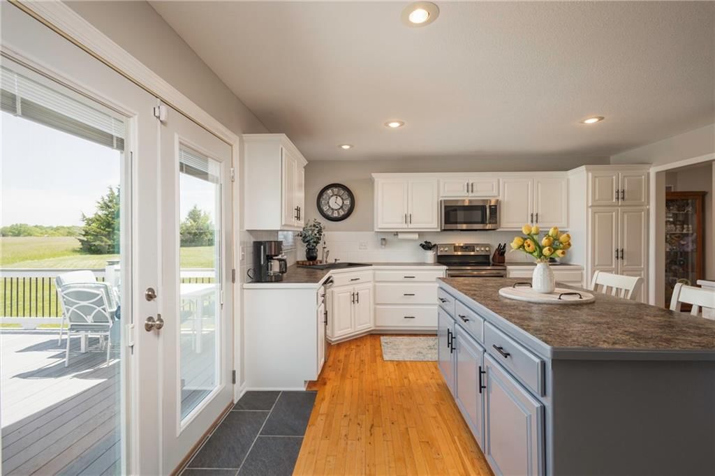 121 SW 95 + Two lots Road — photo 14