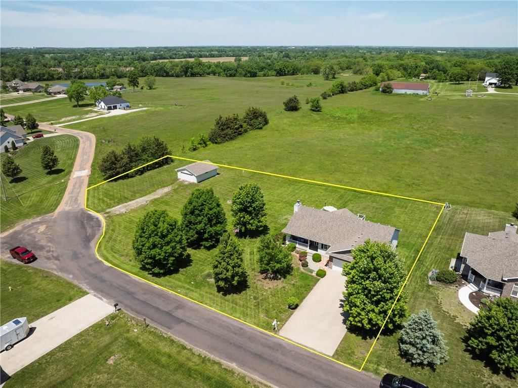 121 SW 95 + Two lots Road — photo 49