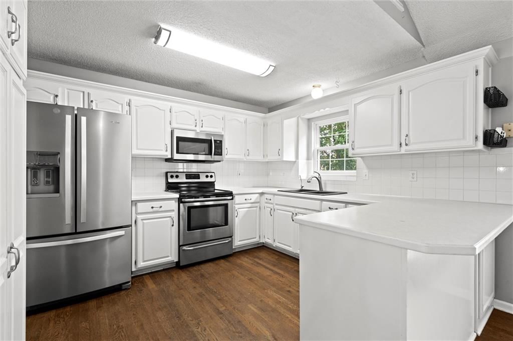 1221 NE BEACON Avenue — photo 11