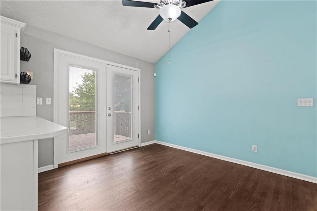 1221 NE BEACON Avenue — photo 16