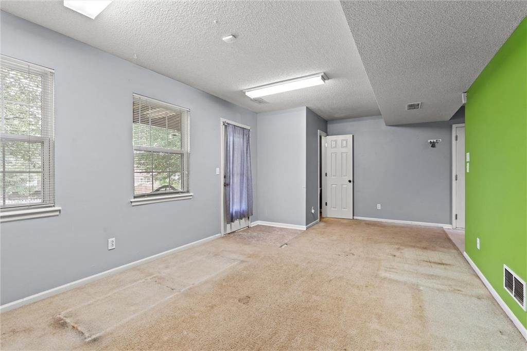 1221 NE BEACON Avenue — photo 32