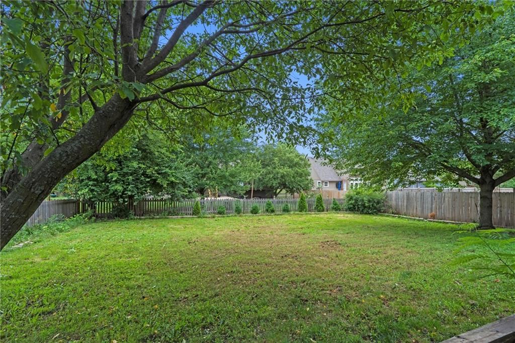 1221 NE BEACON Avenue — photo 42