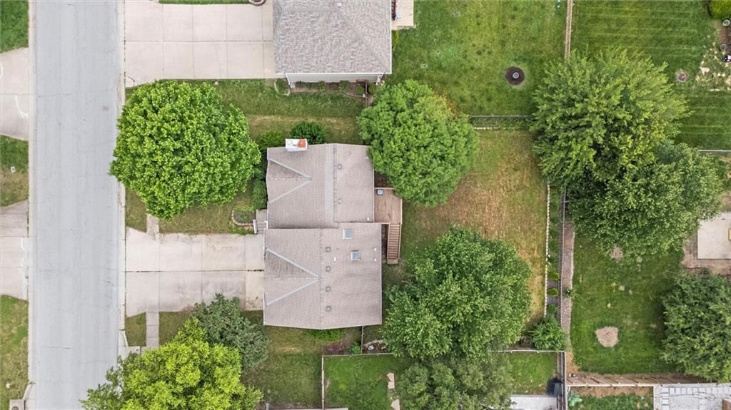 1221 NE BEACON Avenue — photo 46