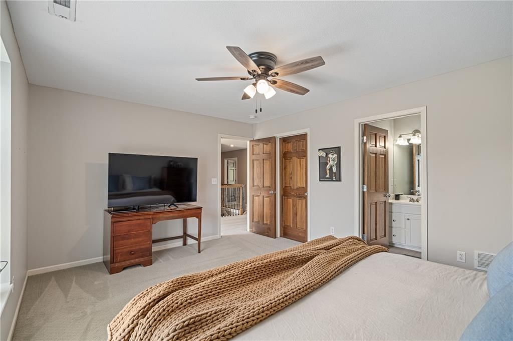 15800 Parkhill Street — photo 34