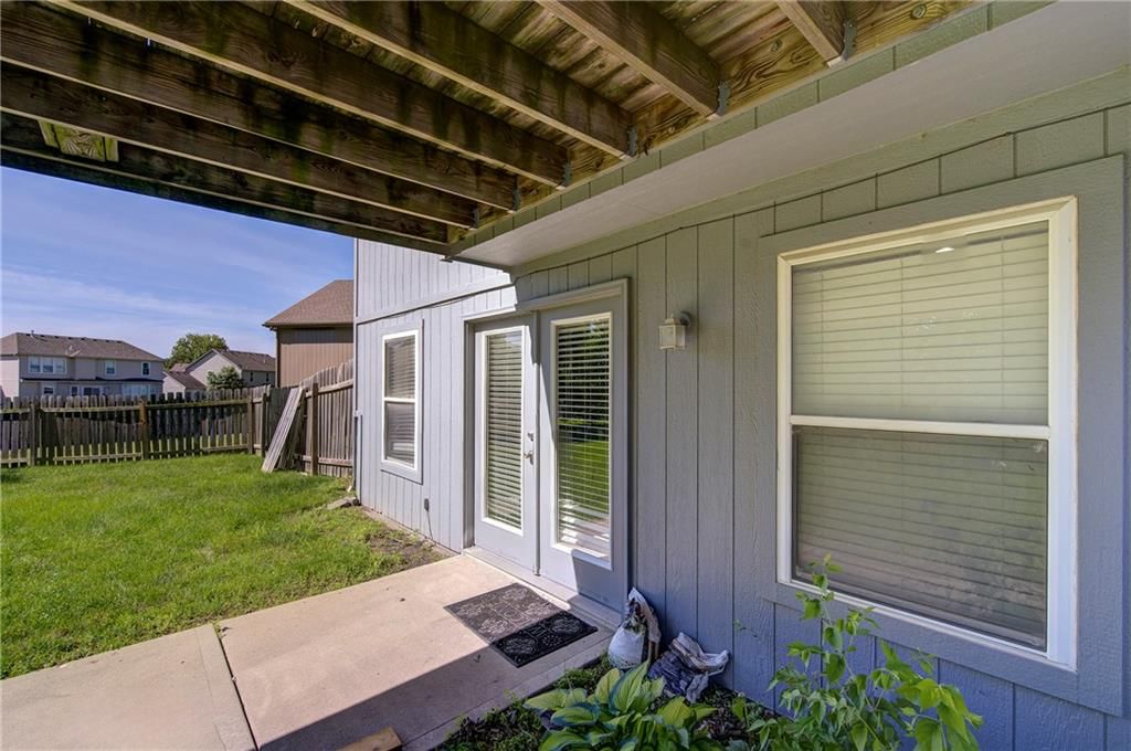 3323 SW Regatta Court — photo 34