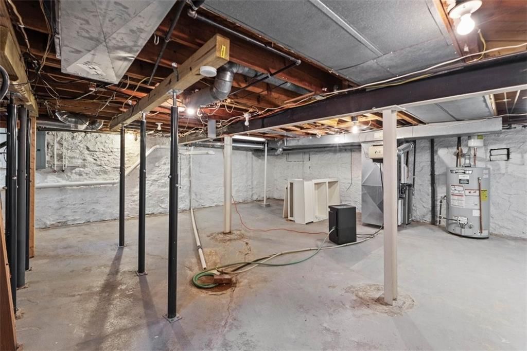 637 W 70th Terrace — photo 26