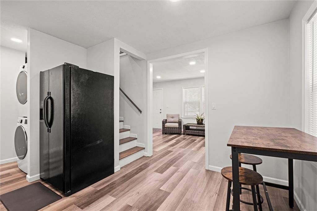 819 S Huttig Avenue — photo 12