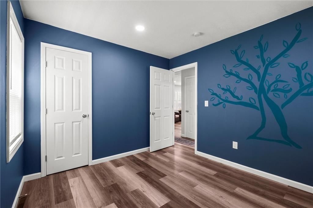 819 S Huttig Avenue — photo 15
