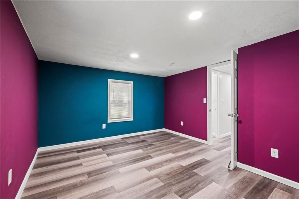 819 S Huttig Avenue — photo 23