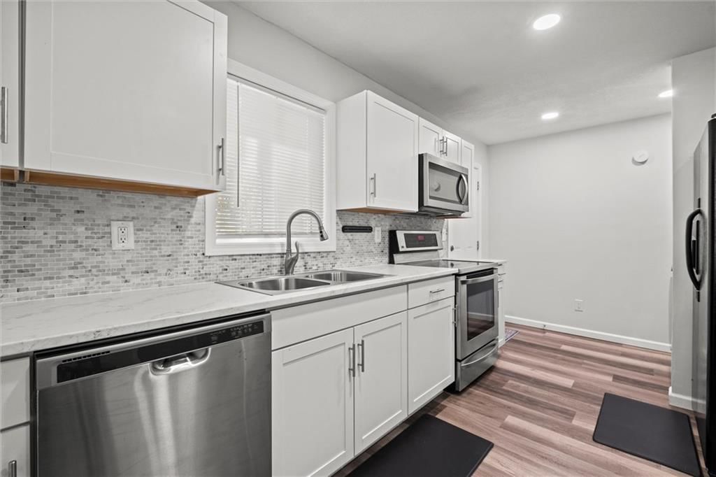 819 S Huttig Avenue — photo 10