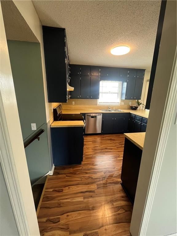 1424 S Olive Street — photo 7