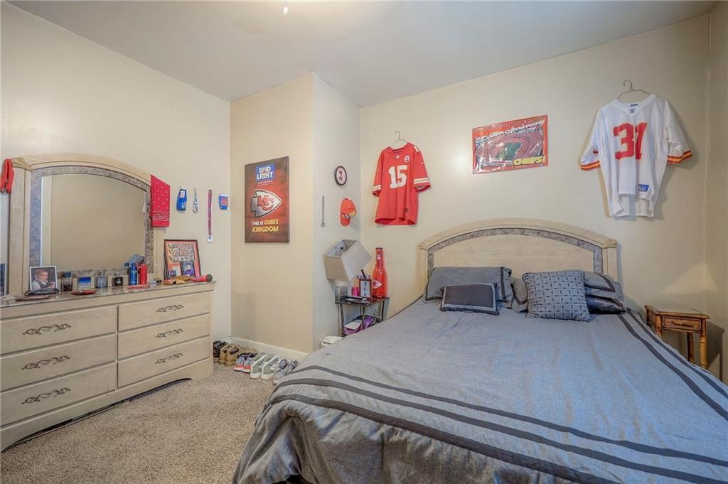 204 E Franklin Street — photo 30