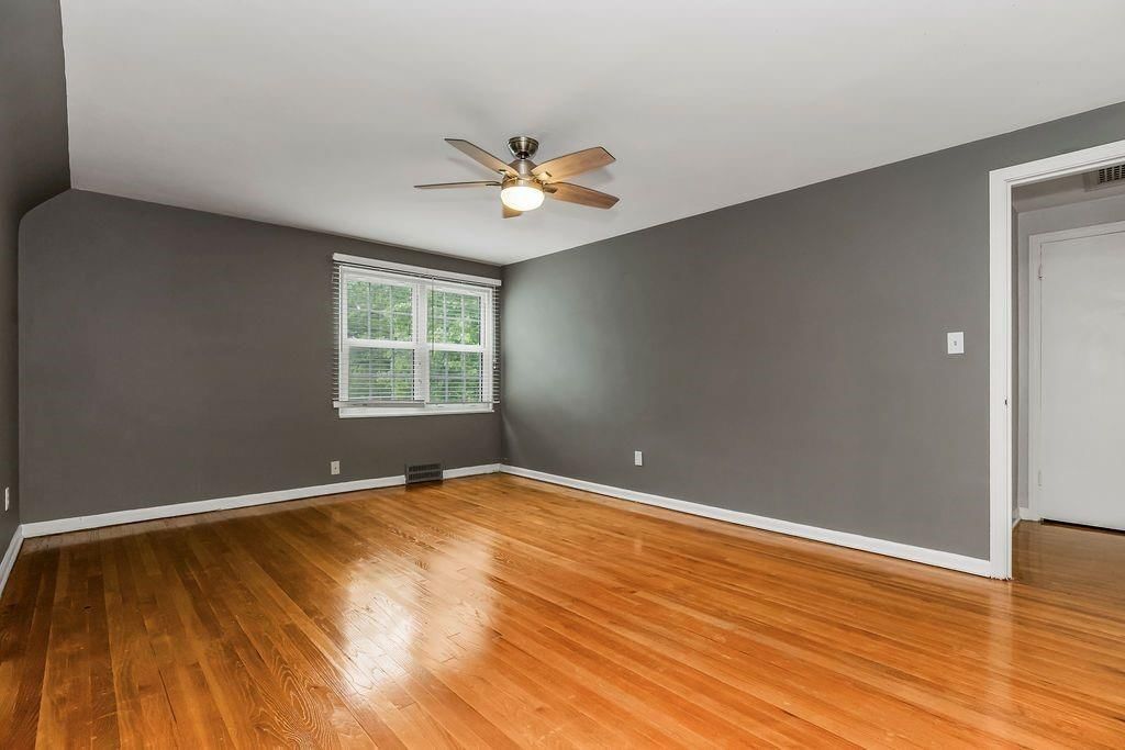 6733 Kenwood Avenue — photo 17
