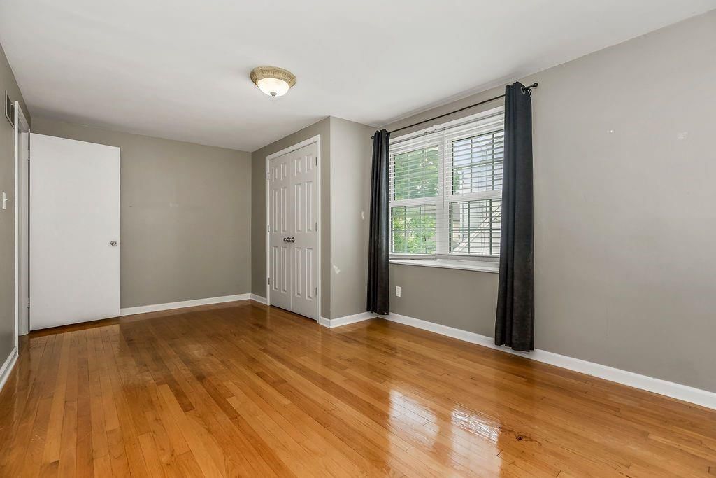 6733 Kenwood Avenue — photo 21