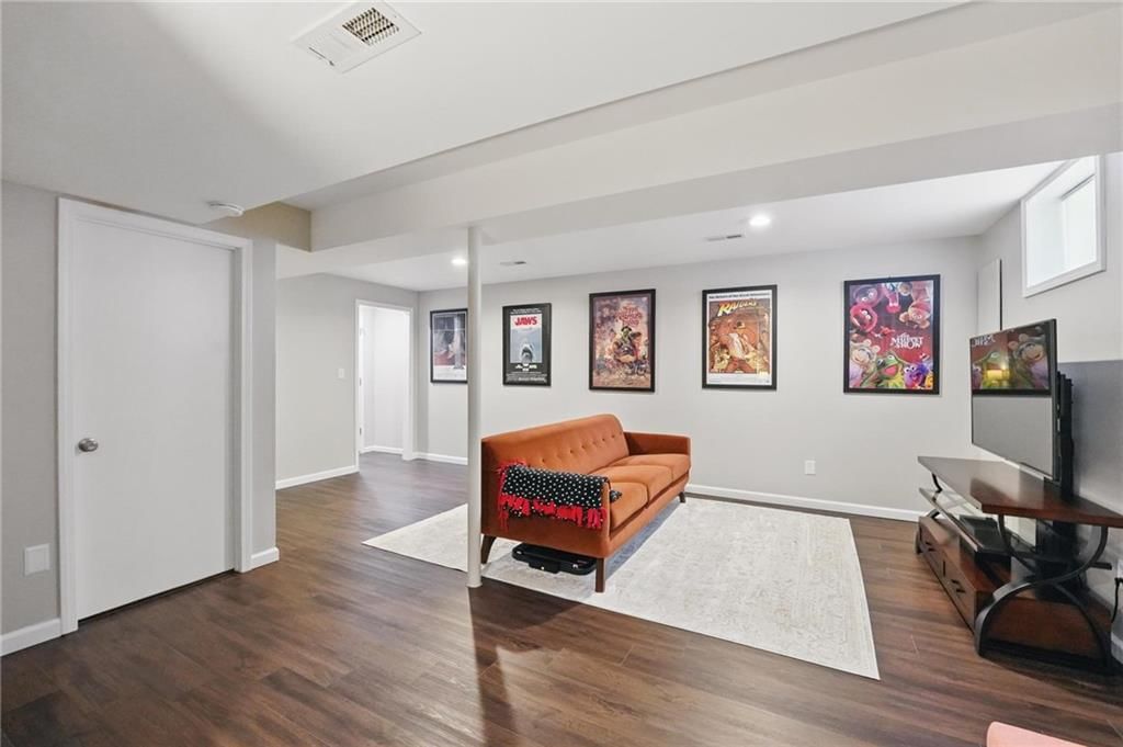 324 NW Palmer Drive — photo 33
