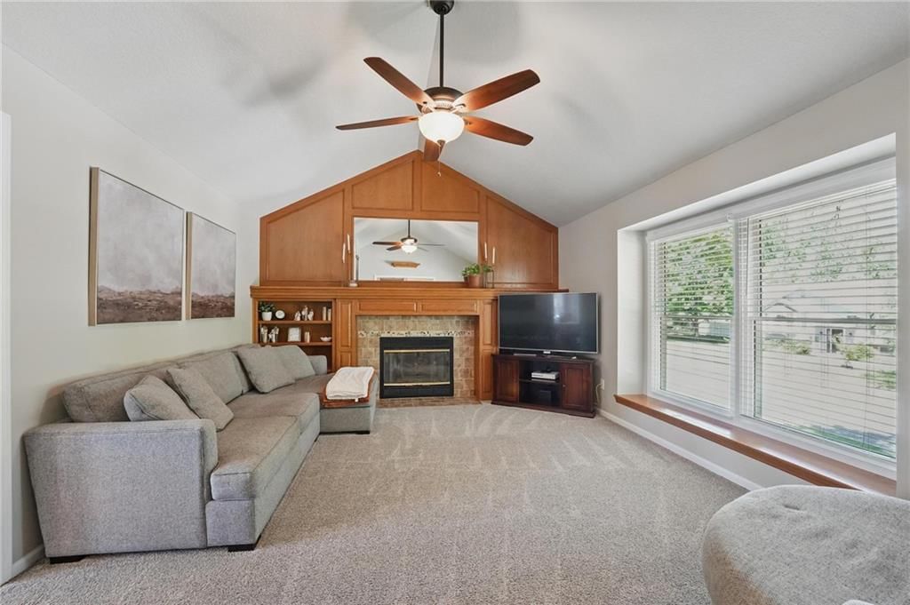 324 NW Palmer Drive — photo 5