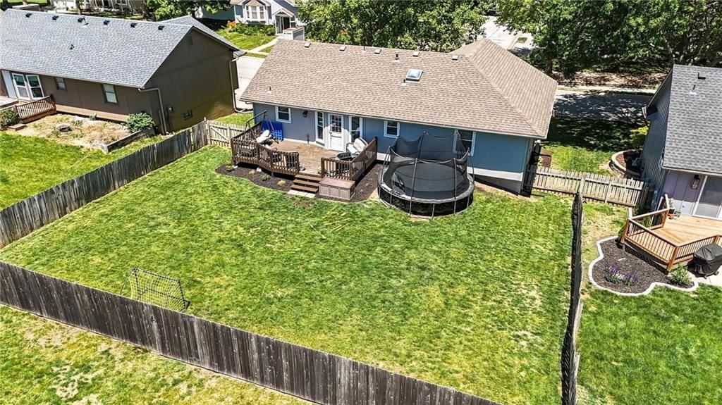 324 NW Palmer Drive — photo 45