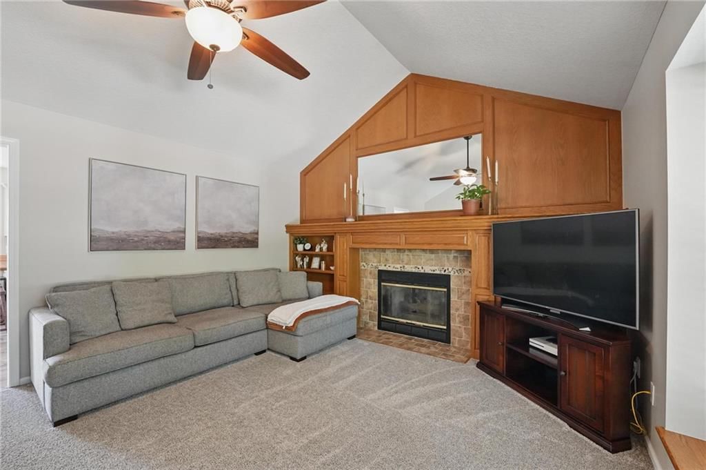 324 NW Palmer Drive — photo 6