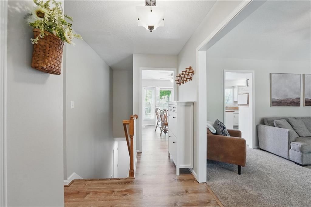 324 NW Palmer Drive — photo 10