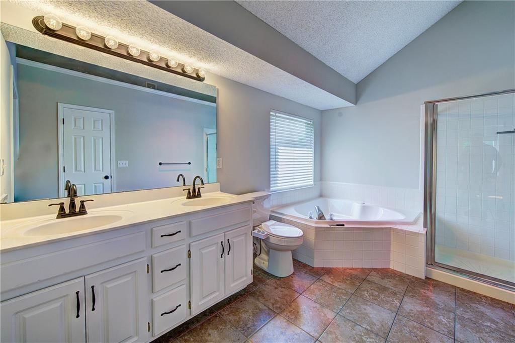 109 NW Cody Drive — photo 16