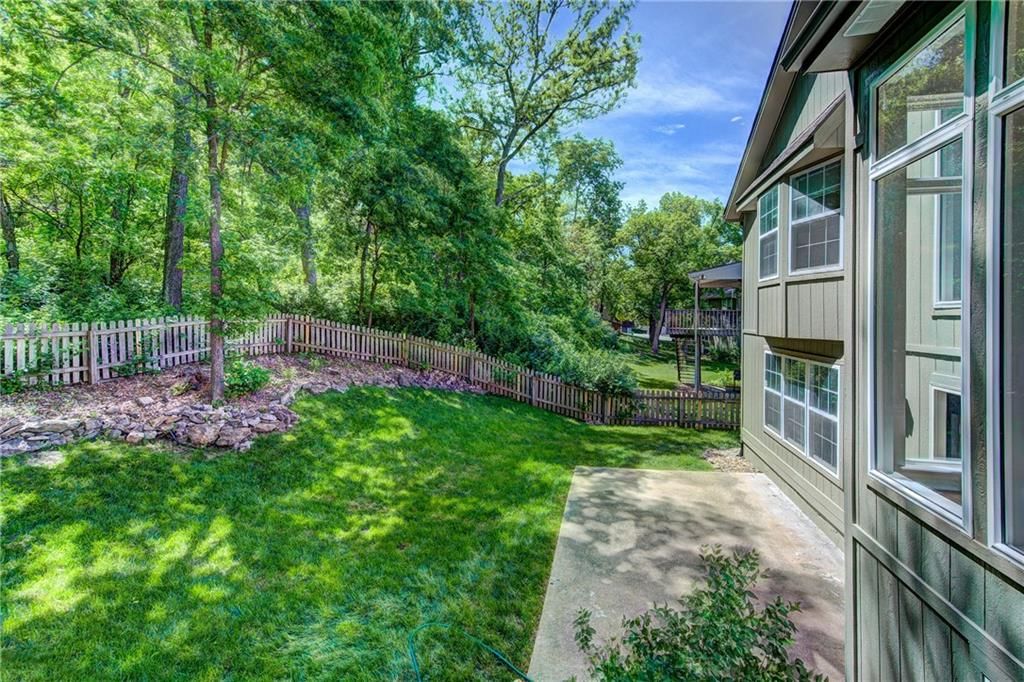 109 NW Cody Drive — photo 27