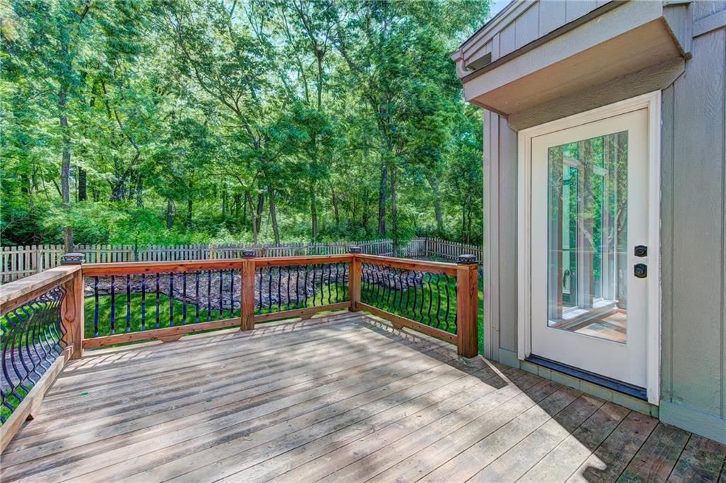 109 NW Cody Drive — photo 9