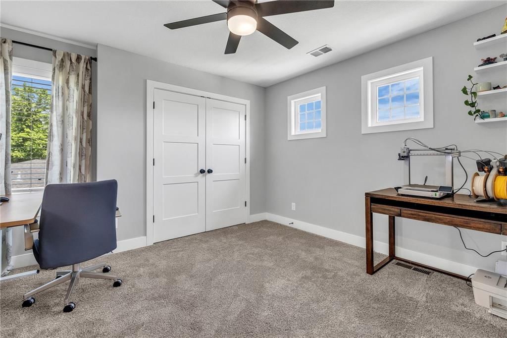 3 Black hawk Drive — photo 32