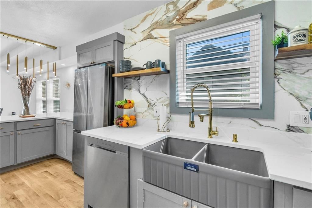 3815 E 61st Street — photo 15