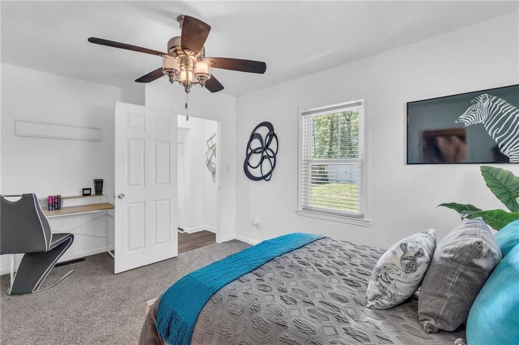 3815 E 61st Street — photo 17
