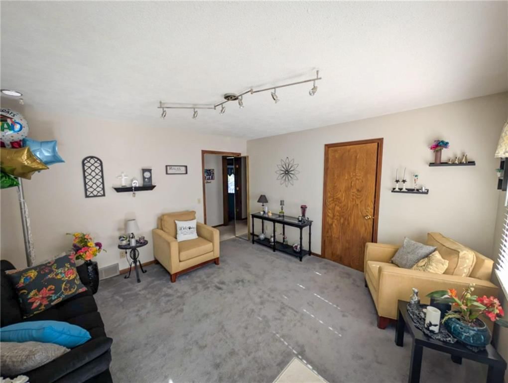 1618-1620 Wayne Drive — photo 12