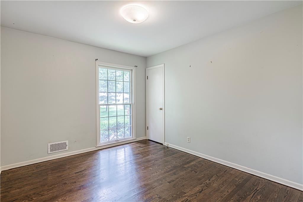 410 GLEN ARBOR Road — photo 21