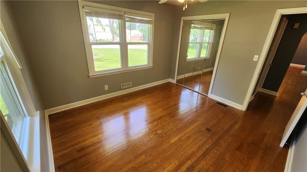 10505 E 60th Terrace — photo 11