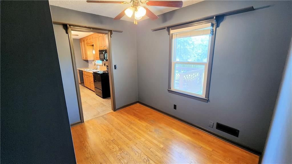 10505 E 60th Terrace — photo 16
