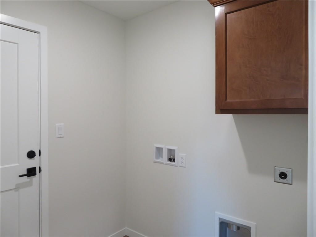 902 2ND Street — photo 29