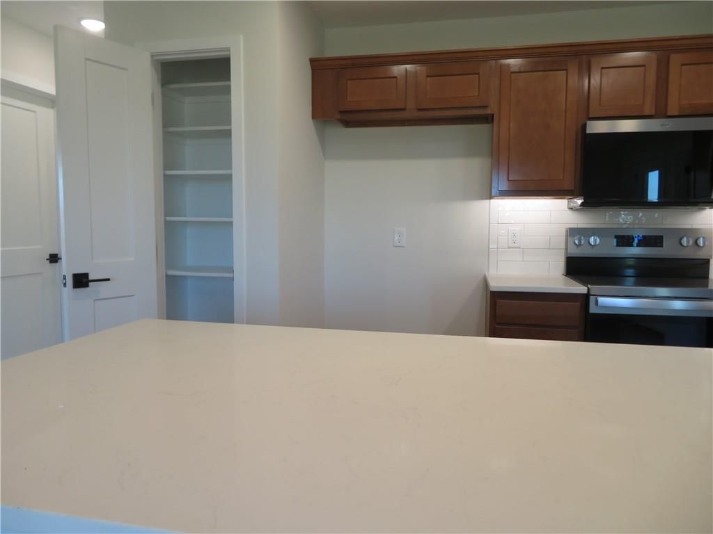 902 2ND Street — photo 9