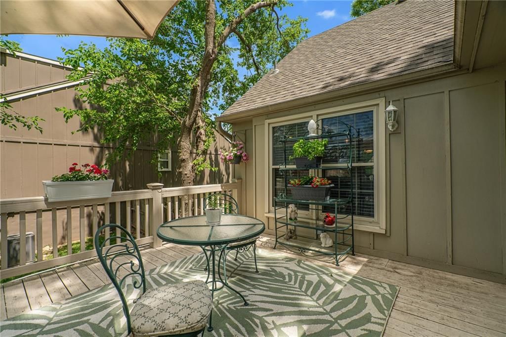 10326 Westgate Street — photo 33
