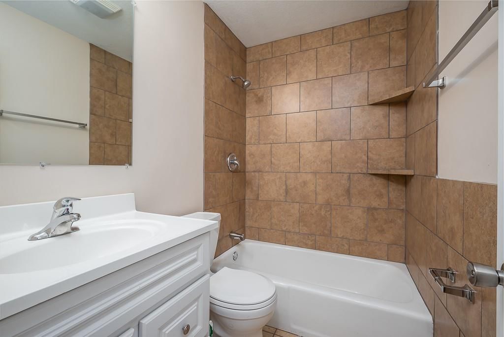 8560 Waverly Avenue — photo 11