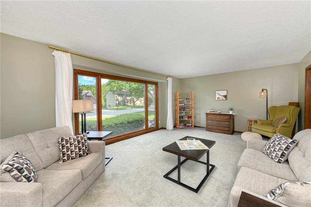 3122 Lakeview Circle — photo 3