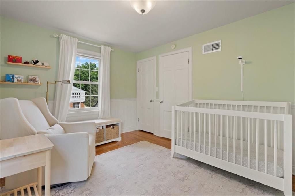 428 E 64th Terrace — photo 21