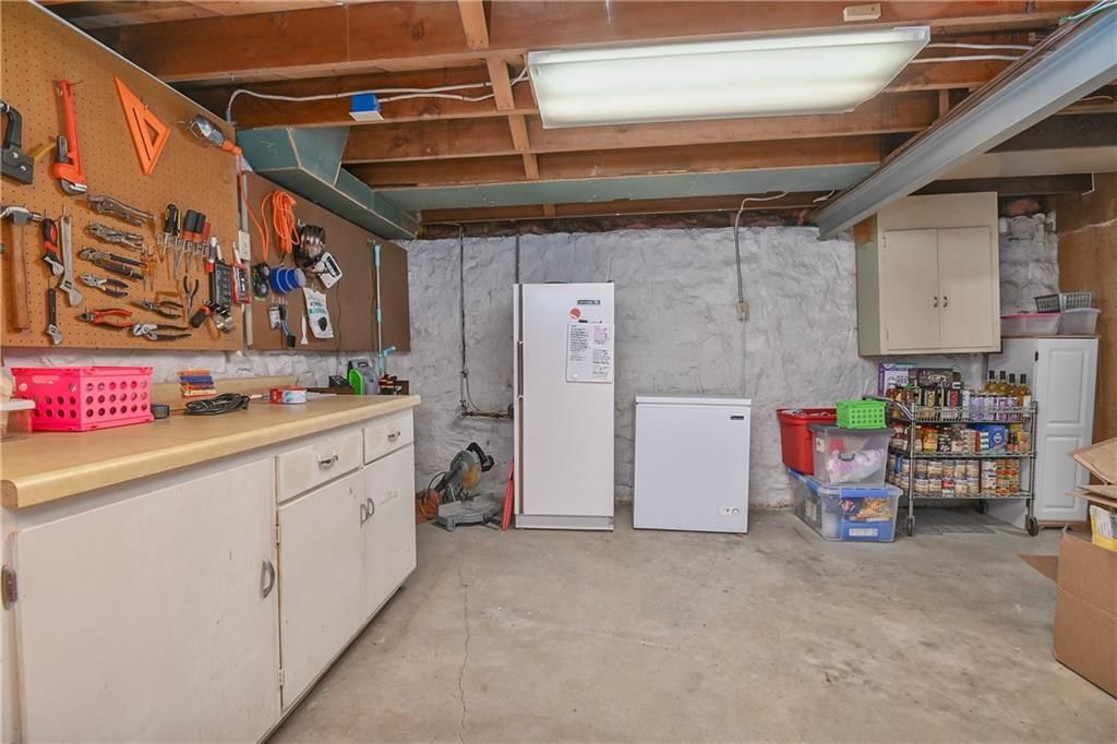 433 E 73rd Terrace — photo 24
