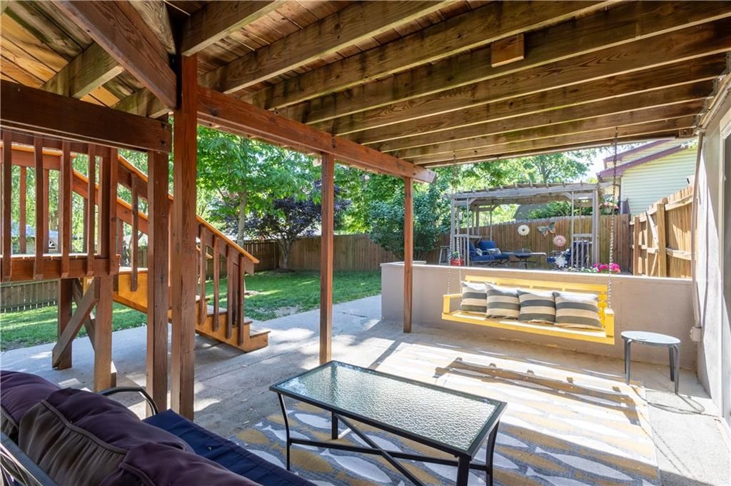 2602 Flintstone Drive — photo 16