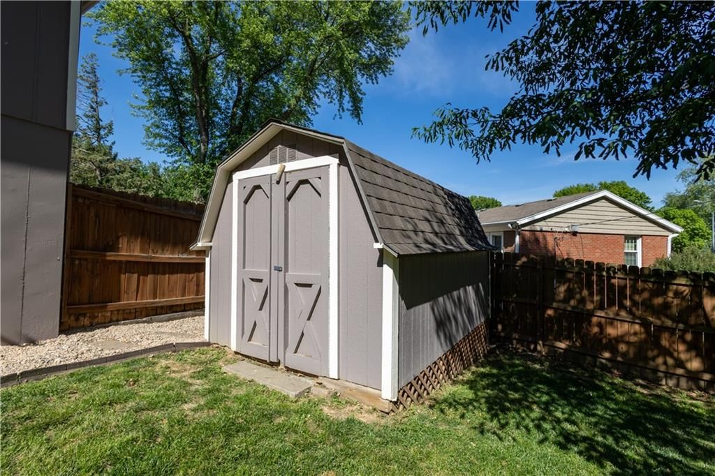 2602 Flintstone Drive — photo 19