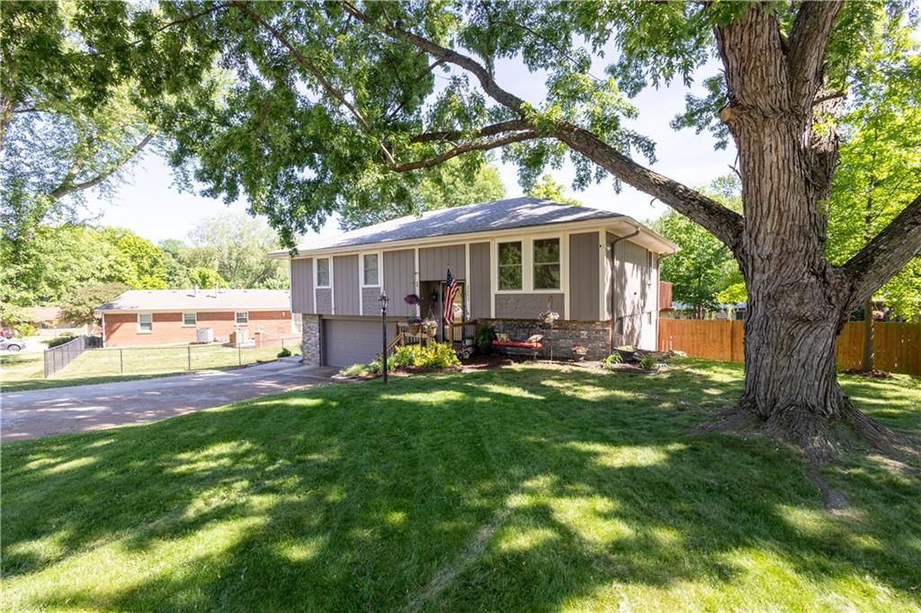 2602 Flintstone Drive — photo 3