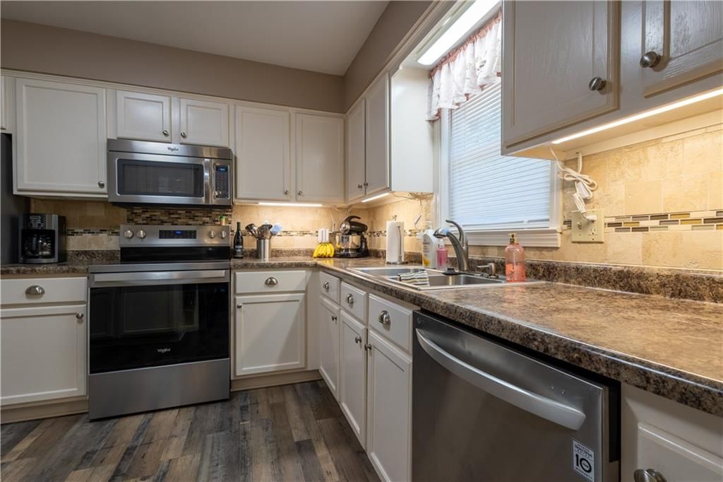 2602 Flintstone Drive — photo 34