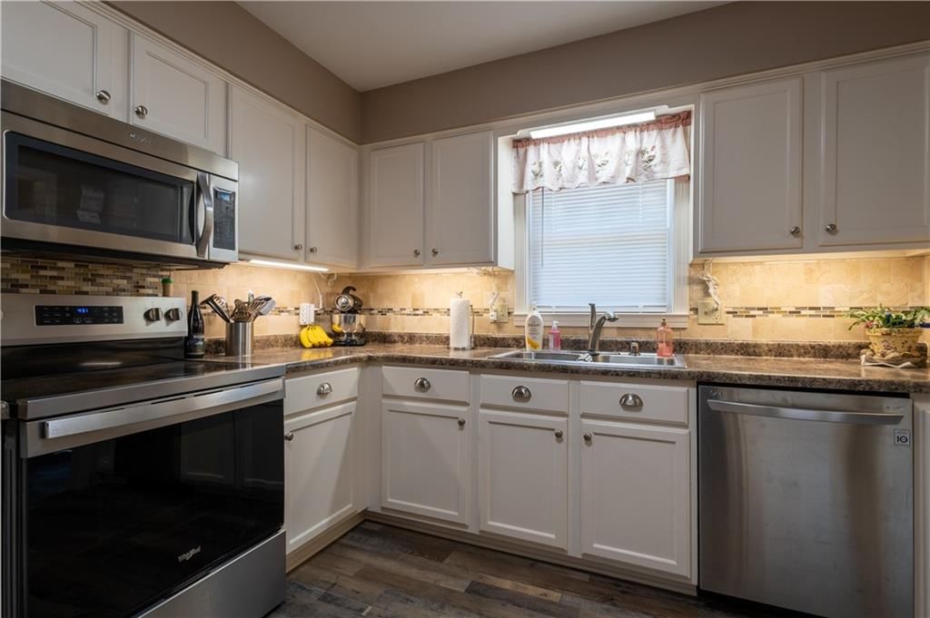 2602 Flintstone Drive — photo 36