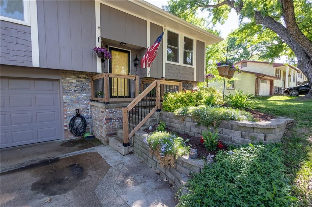 2602 Flintstone Drive — photo 5