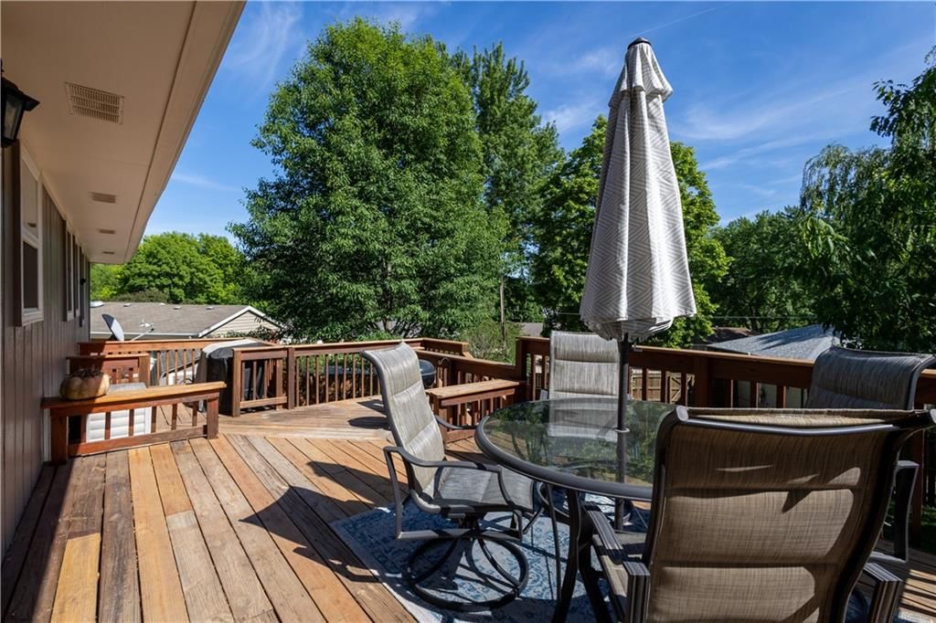 2602 Flintstone Drive — photo 10