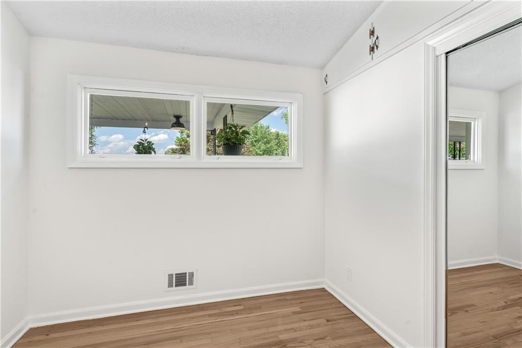 6310 N Howard Avenue — photo 26